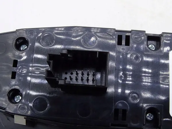 Linker voorpaneel BMW 2 F46 Gran Tourer image 3