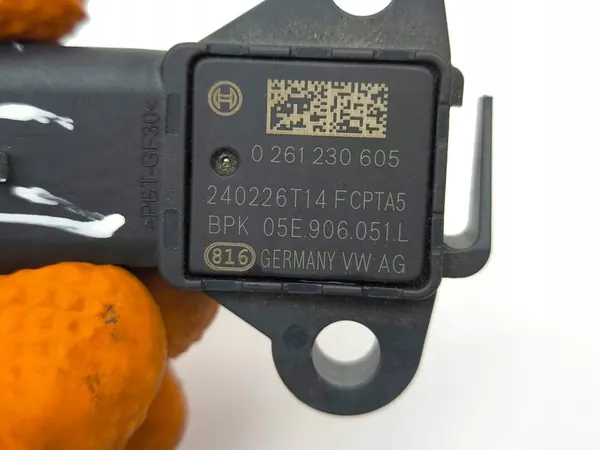 MAP Sensor SEAT IBIZA V 1.0L 2024 04E906051N image 9