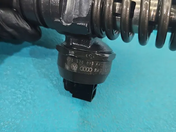 Injetor de combustível 1.9 TDI VW Passat B5 OEM image 3