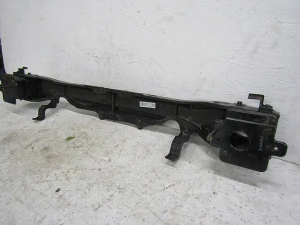 HYUNDAI I30 III 2017- Takapuskurautakappale UUSI OEM image 5