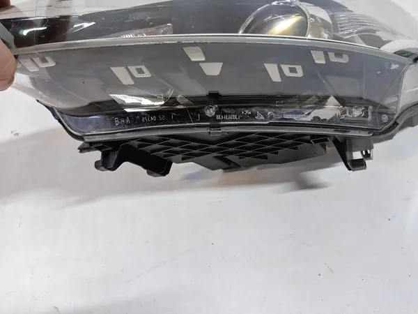 RENAULT MEGANE III LIFT GT - VASEN LINSSIKOKOELMA image 7