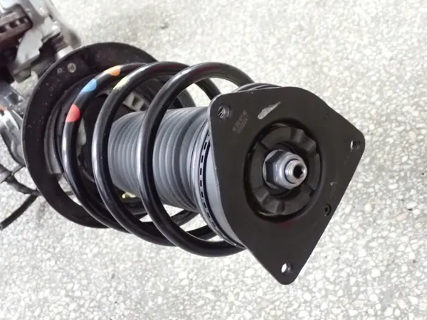 OEM 09856332880 Amortecedor Esquerdo para Jeep Avenger image 3