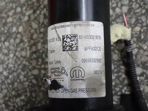 OEM 09856332880 Amortecedor Esquerdo para Jeep Avenger image 8