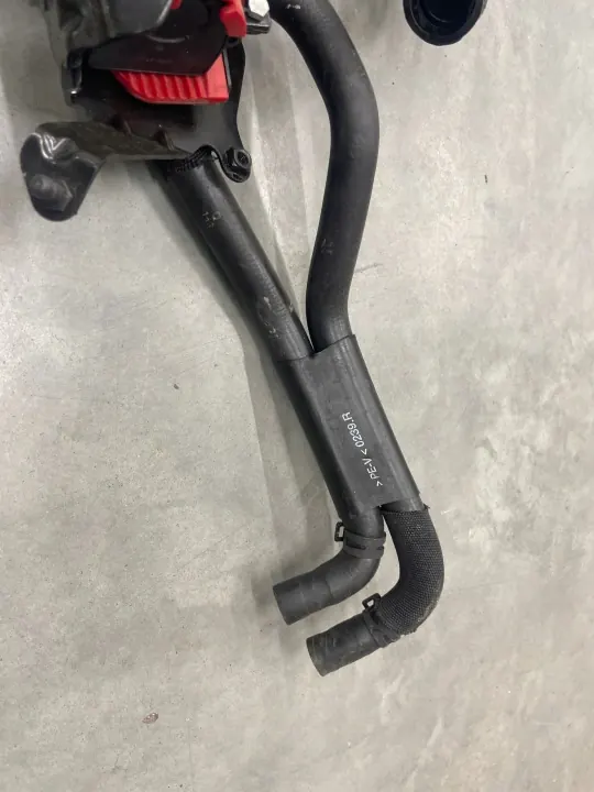 Audi OE 4G0121601A extra vattenpump för A6 C7 3.0 TDI image 3