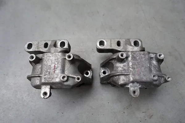 VW BEETLE 5C 1.6 2.0 TDI Supporto Motore image 4