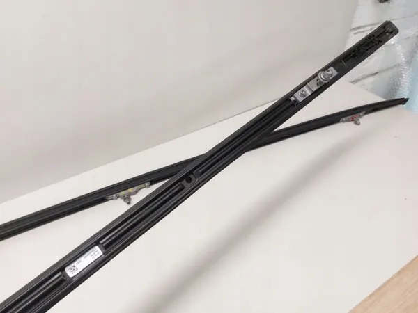 Barres de toit Mercedes-Benz C W206 OEM A2068900400 image 10