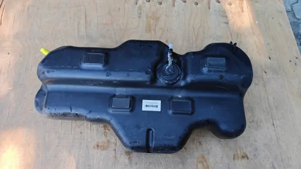 Fiat Ducato AdBlue-tank OEM 1395774080 - Begagnad image 5