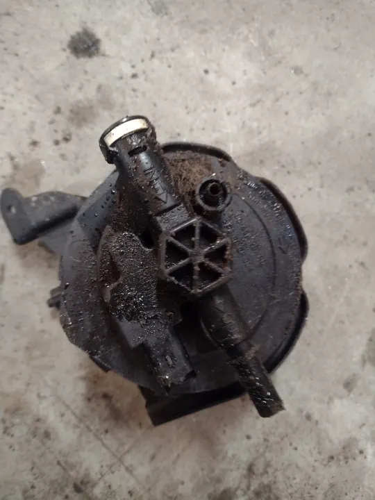 Boîtier Filtre à Carburant Mitsubishi Lancer VIII OEM 87654D image 3