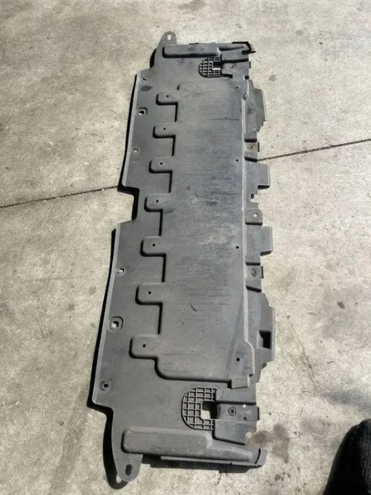 Tampa motor OEM 13423601 para Opel Astra K 1.4L image 2
