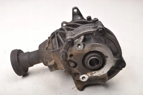 VOLVO XC90 2012 D5 Engranaje de Ángulo 7070010790 image 3