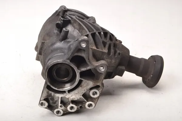 VOLVO XC90 2012 D5 Engranaje de Ángulo 7070010790 image 5