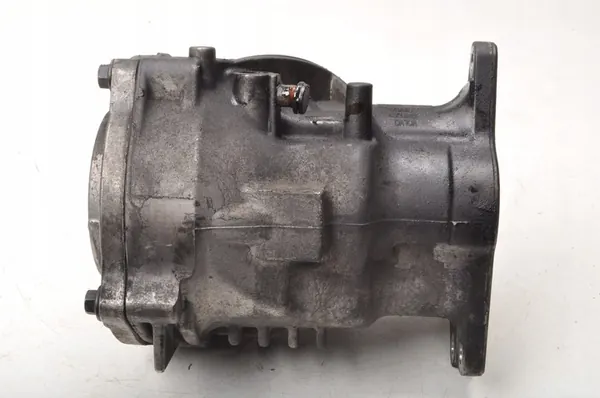 VOLVO XC90 2012 D5 Engranaje de Ángulo 7070010790 image 6