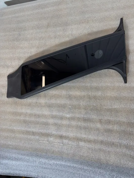 Poteau Caméra Droit Tesla Y OEM 1494241-00-A image 2