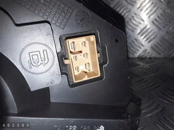 Audi Lämmityspuhaltimen moottorin tuuletin OEM 740221233F image 4
