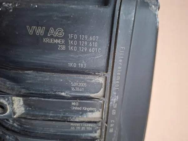 Luftfilterhus OEM 1K0129610 för VW Caddy III image 7