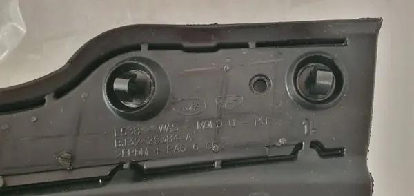 Land Rover Evoque achterdeur afdichting OEM BJ3225384A image 6