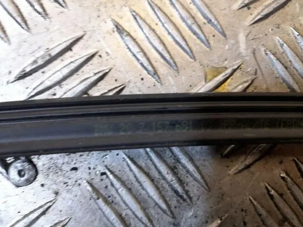 Junta OEM 7157681 Para-brisas Dianteiro BMW X5 E70 image 3