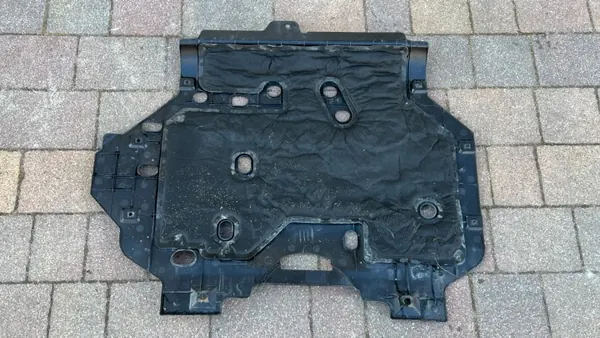 OEM 74111TZA Protector Inferior Motor Honda Jazz V image 3