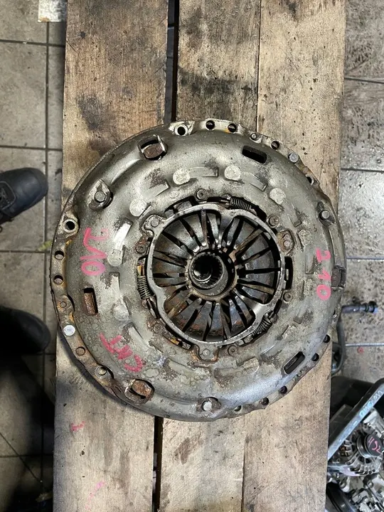 VW CRAFTER 2.0 TDI Kaksoismassavanne 03L105266BF image 2