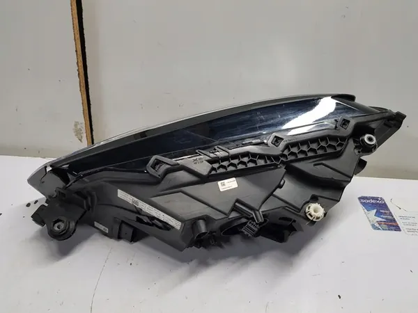 Oikea LED-lamppu Skoda Superb III 3V1 Lift 19- image 8