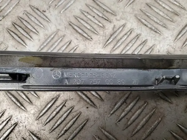 Mercedes-Benz A2077570089 Kofferraumabdeckung image 6