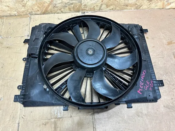 Ventilator Obudowa Mercedes W204 W246 W176 A2045001255 image 3