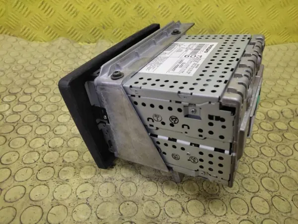 Radio Volvo S60 OEM 306576371 - Occasion image 4