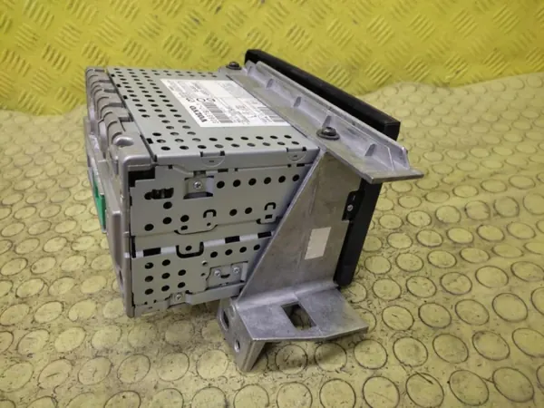 Radio Volvo S60 OEM 306576371 - Occasion image 5