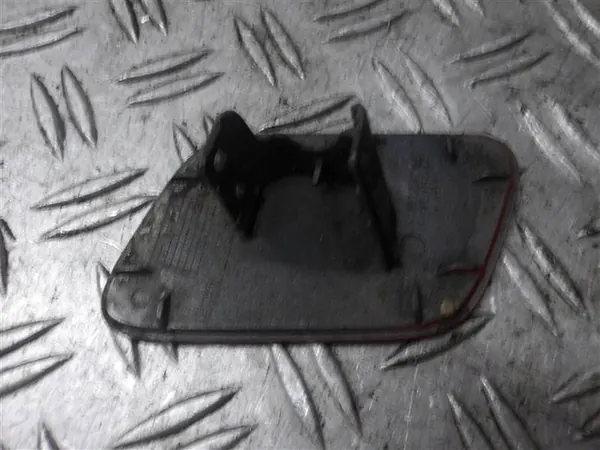 Tapa de limpiaparabris derecho Audi A4 B7 image 2