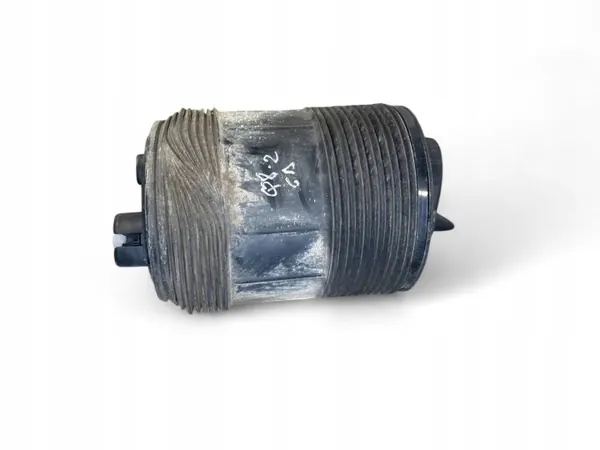 Esferas trasera derecha Audi Q8 OEM 4M0616002AK image 2