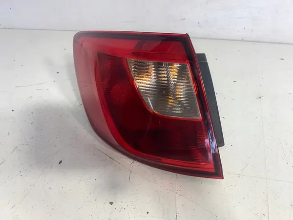 Luz trasera izquierda Seat Ibiza 6J IV Kombi image 4
