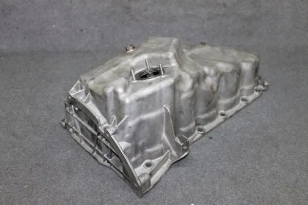 BMW Oliepan OEM 7812360 voor N47 Dieselmotor image 3