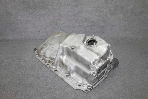 BMW Oliepan OEM 7812360 voor N47 Dieselmotor image 4