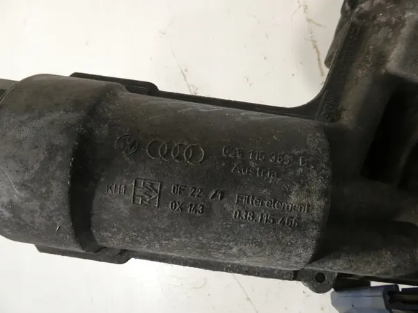Oljefilterbas VW SEAT SKODA 038115389B image 4