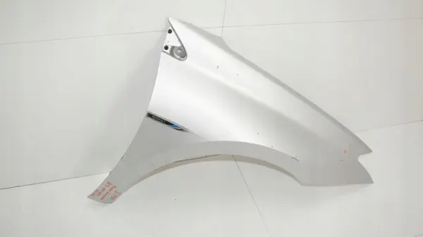 Aile avant droite OEM 360193819 pour Renault Laguna III image 4