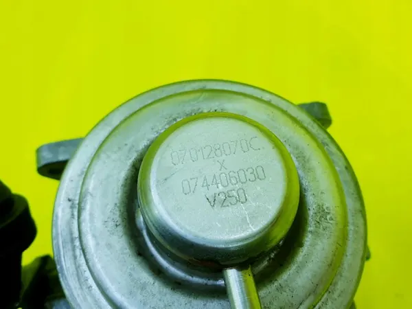 EGR-venttiili Touareg T5 2.5 TDI image 6