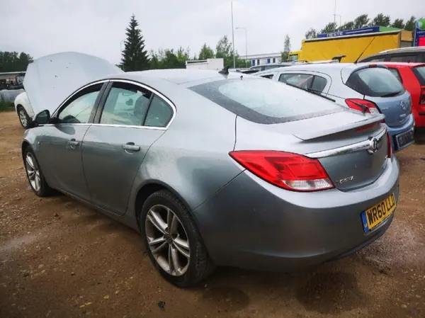 Válvula EGR OEM 55566052 para Opel Insignia 2.0L image 9