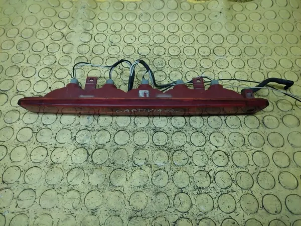 Feu Stop Chevrolet Captiva image 2