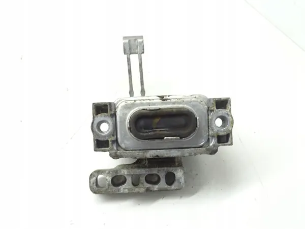 VW Passat B8 14- 2.0 TDI Kiinnike 3Q0199262J image 3