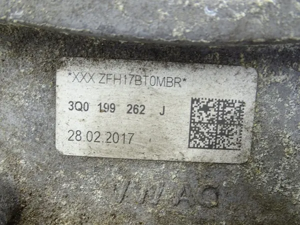 VW Passat B8 14- 2.0 TDI Kiinnike 3Q0199262J image 4