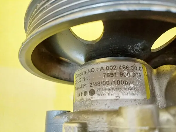 Pompe direction assistée Mercedes OEM DRC100333 image 4