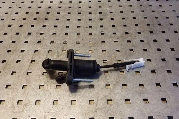 Kytkin sylinteri OPEL ZAFIRA TOURER C 55561916 image 3