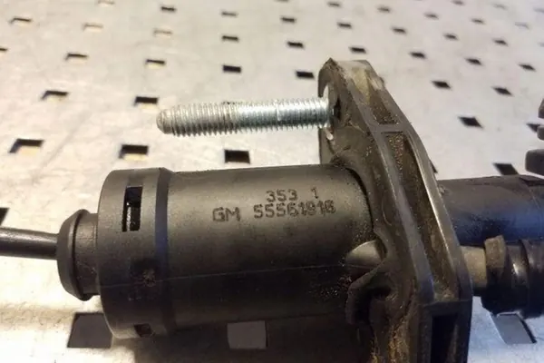 Kytkin sylinteri OPEL ZAFIRA TOURER C 55561916 image 5