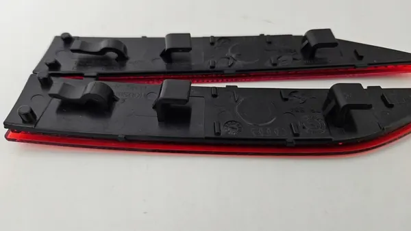 AUDI A4 Vasemman Puskureflektor 8W0945103B image 4