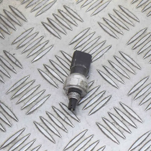 Tesla Klimaanlage Drucksensor OEM 12CP801 - Gebraucht image 2