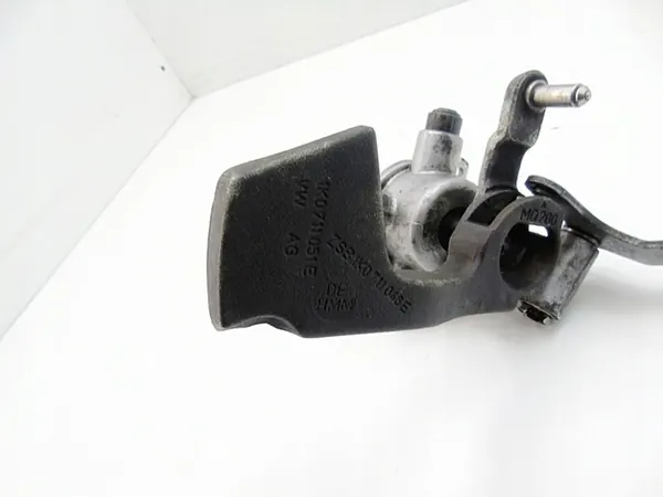 Vaihtoehtovalitsin Golf V Toledo Octavia Audi A3 Passat B6 image 5