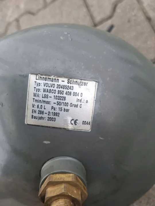 Ilmasäiliö 6L OEM 20485243 Volvo FL 6 00-06 image 5