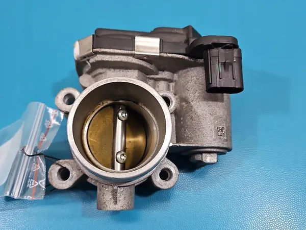 Drosselklappe Opel Astra V K 1.4 T (LE2) 12671379AA image 2
