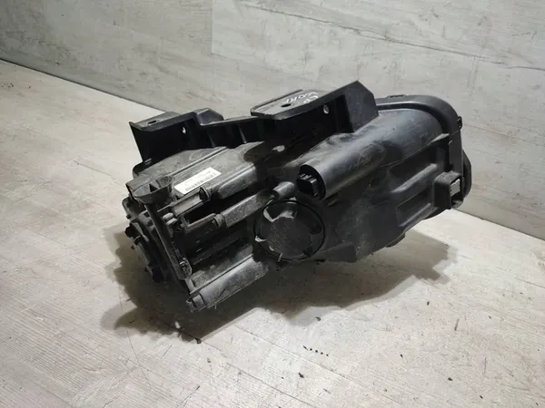 Faros delanteros izquierdo Hyundai Kona I 2018 image 8