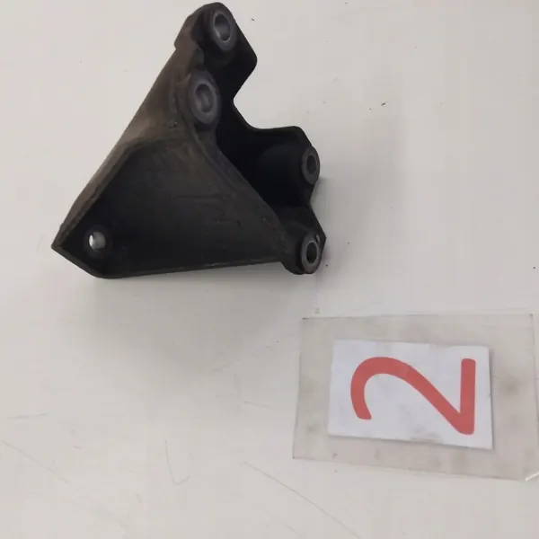 Support de boîte OEM 8D0399114S pour Audi A6 C5 Avant image 3